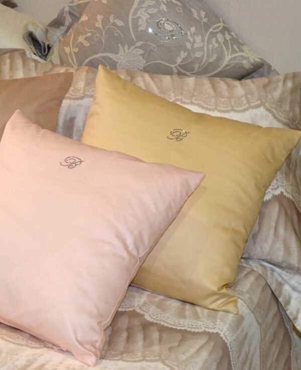 Cuscino in rasatello "Lory" Blumarine - immagine 3