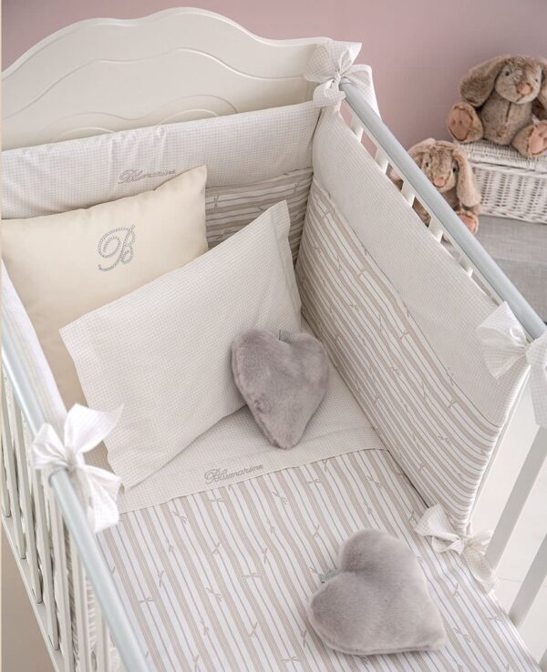 Completo copripiumino lettino con paracolpi "Coccole" Blumarine baby