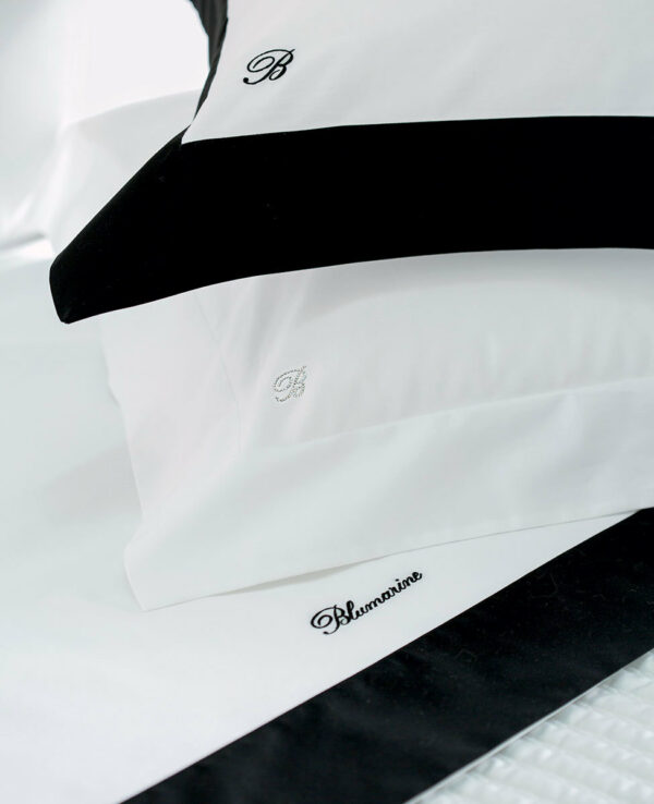 Completo copripiumino matrimoniale “Grand Hotel” Blumarine - immagine 3