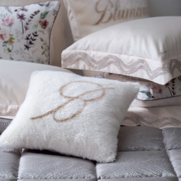 Cuscino arredo in ecopelliccia "St. Moritz" Blumarine